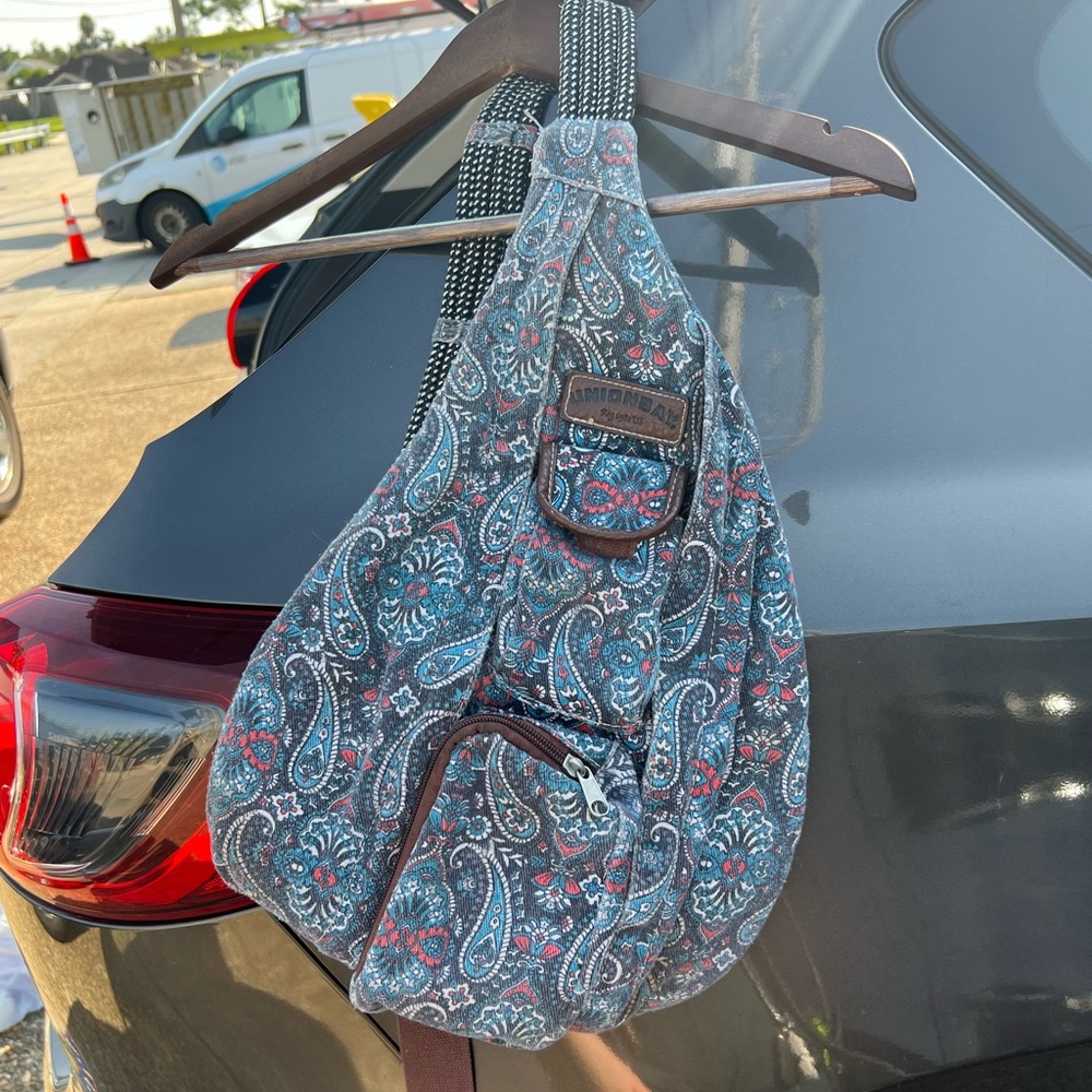 Union Bay Crossbody Sling Bag